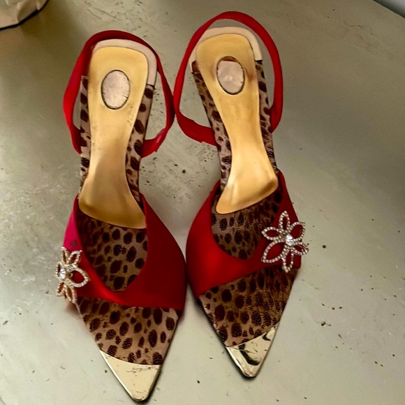 Vintage Red Diva 4” heels with animal print! - Picture 2 of 8